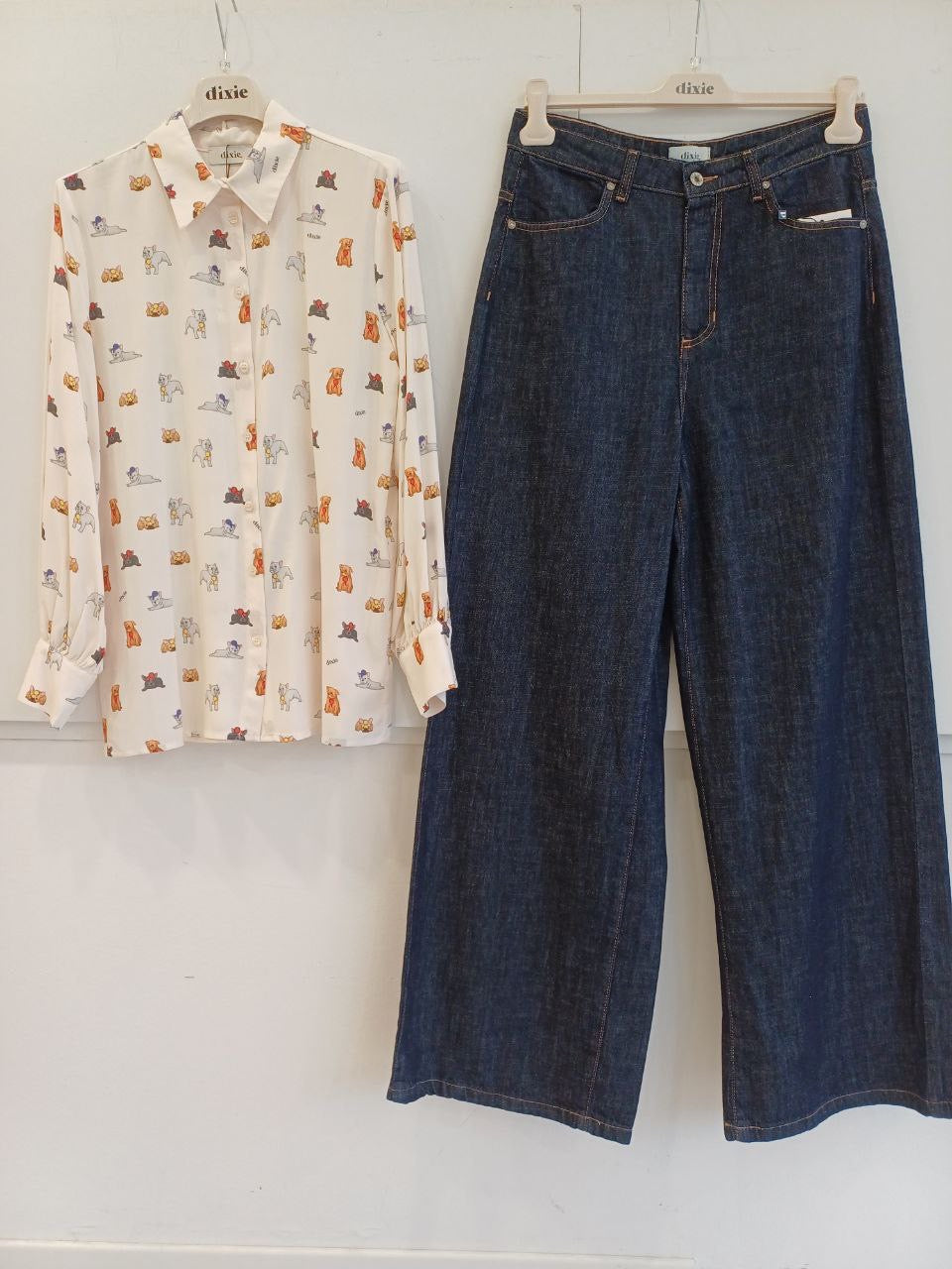 Shirt with Dogs