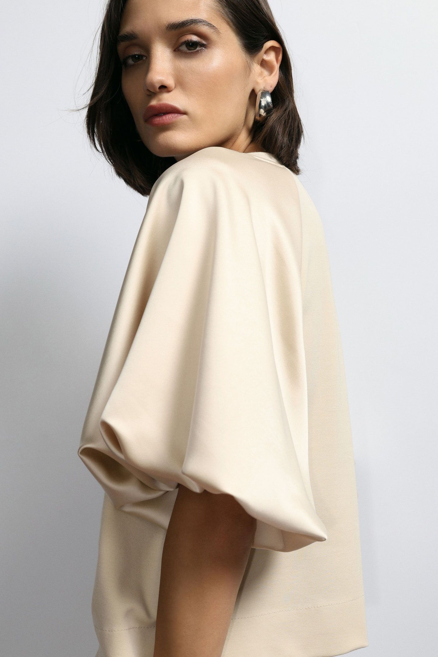 Sweatshirt With Puffy Sleeves