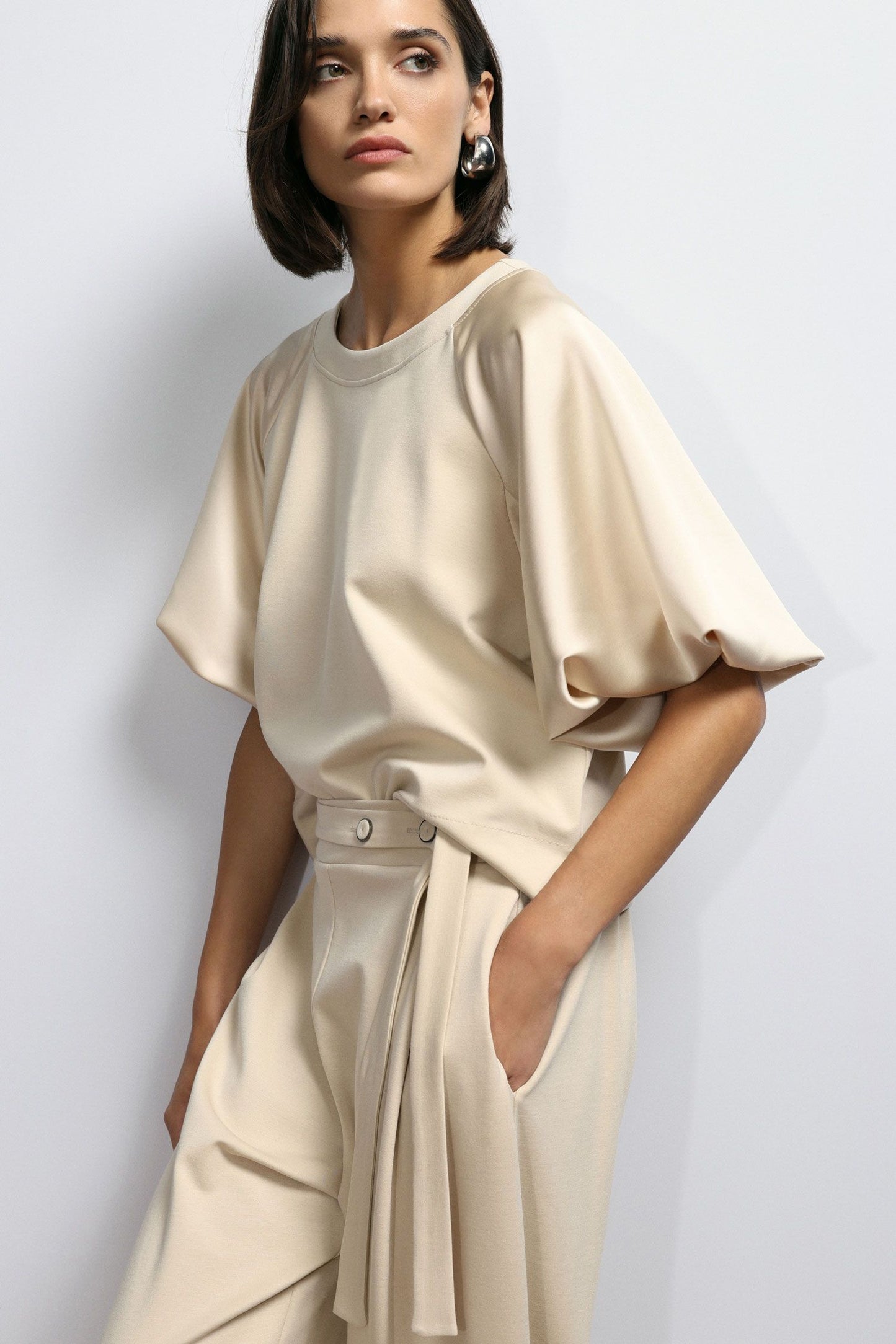 Sweatshirt With Puffy Sleeves