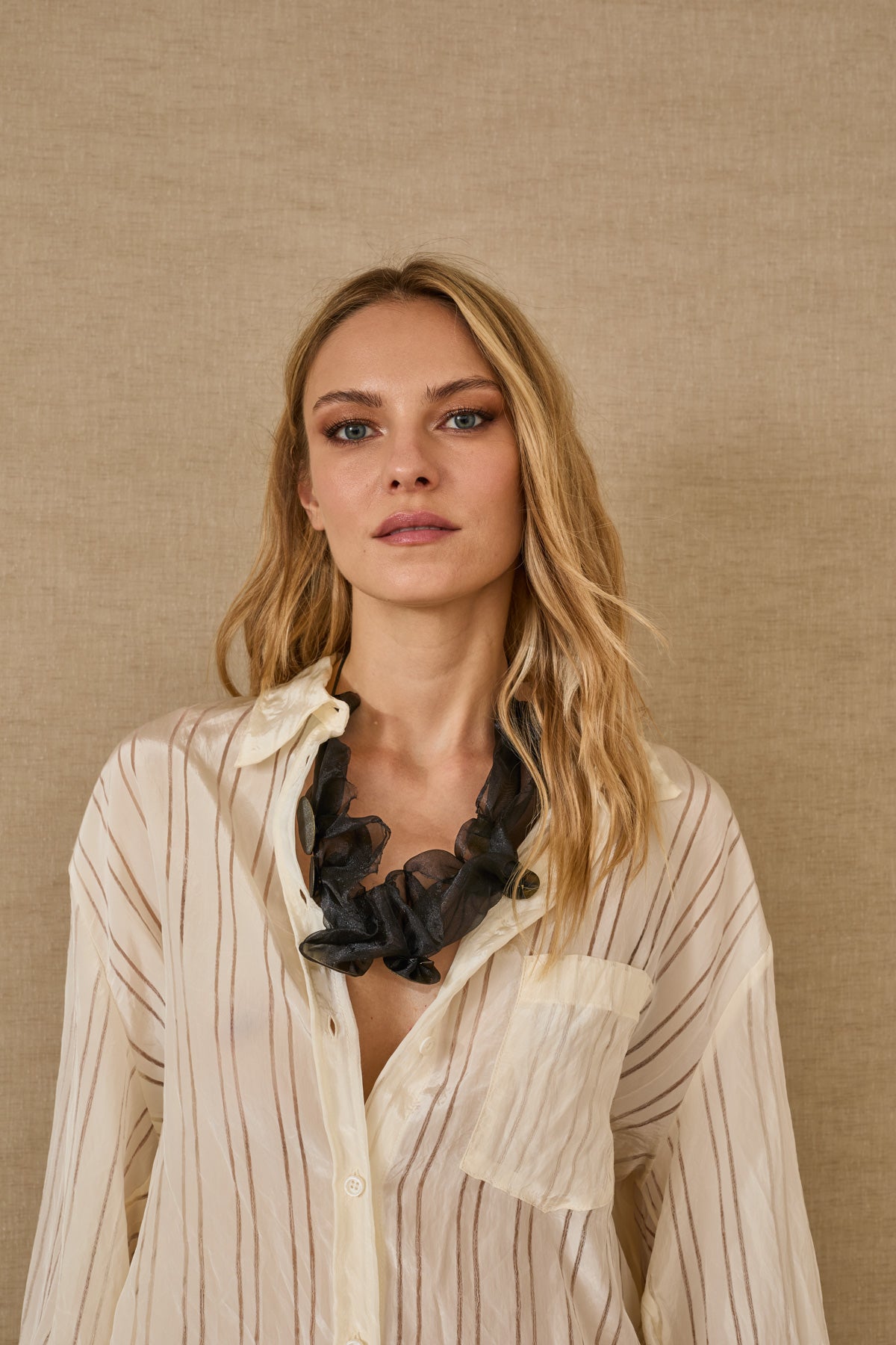 PRIVEE Shirt Strip