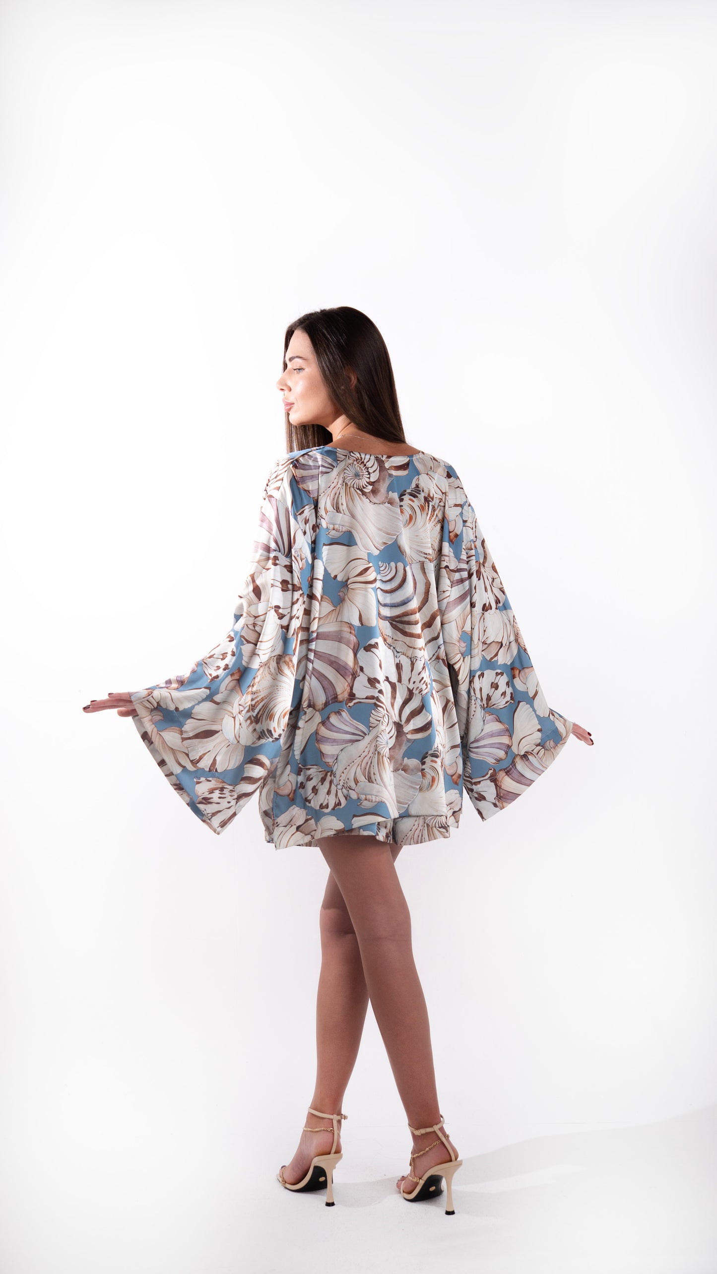 Bali Kimono/Blue Shells