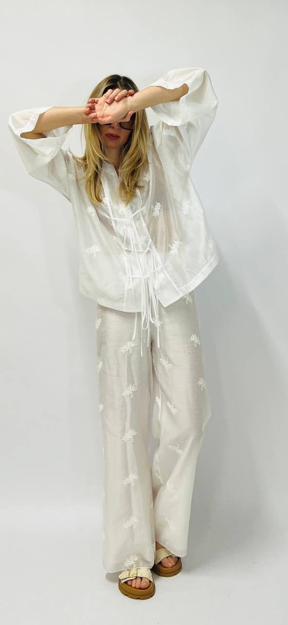 Suit Vanila