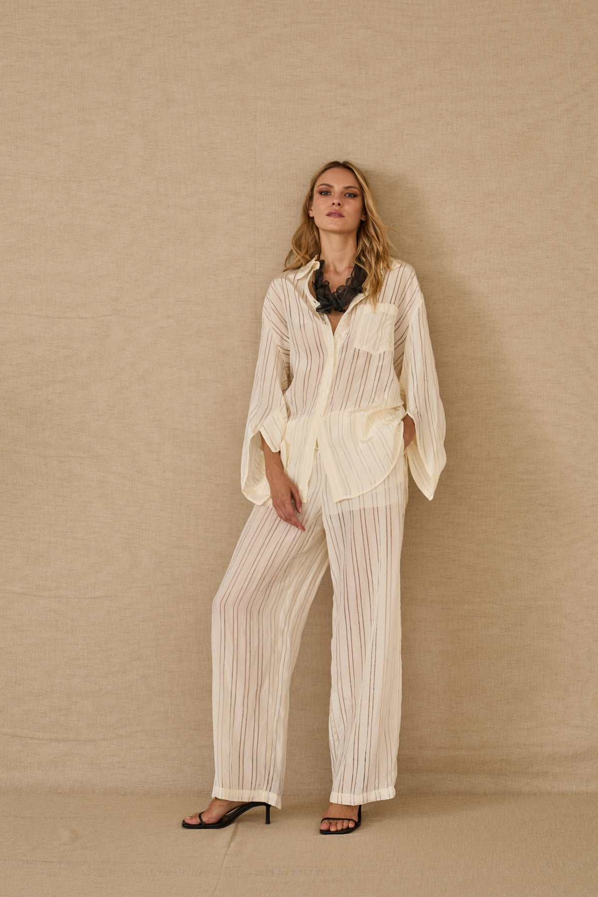 PRIVEE Shirt Strip
