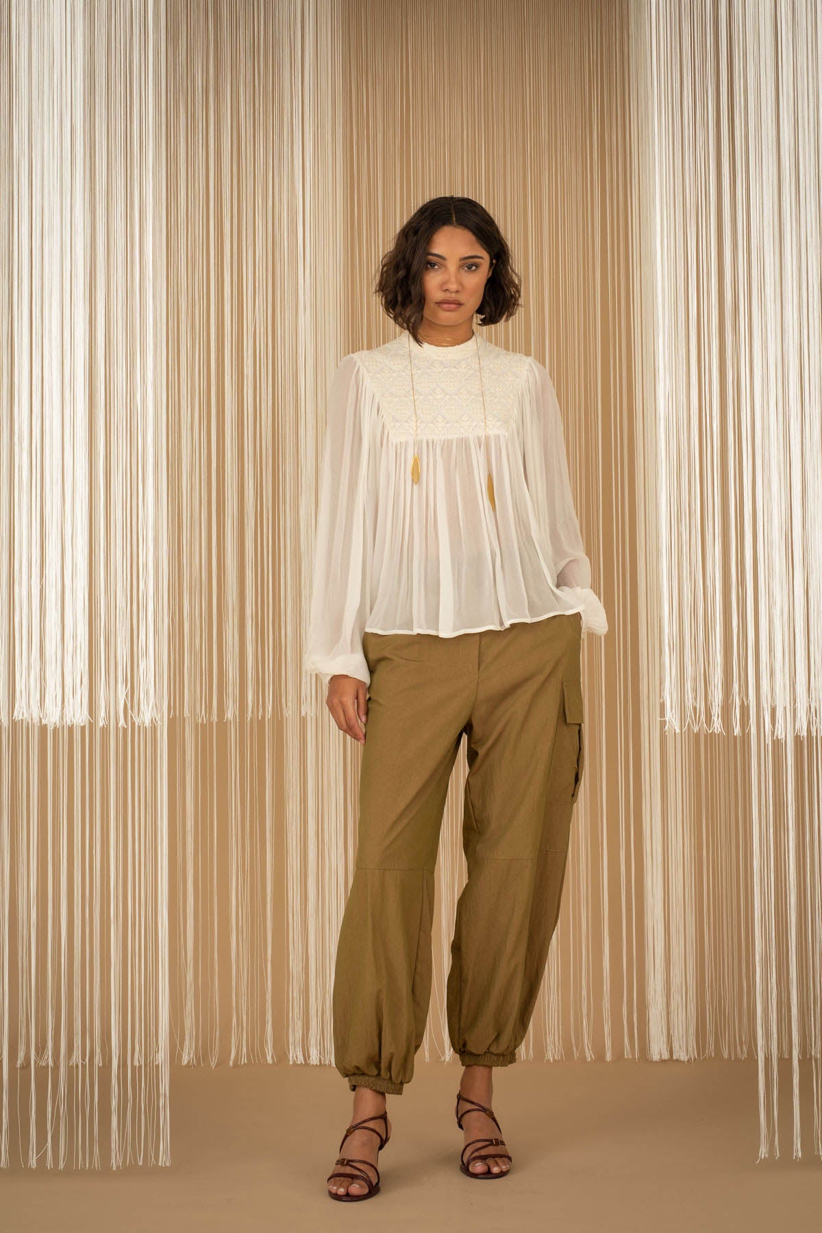 Blouse Leaflet